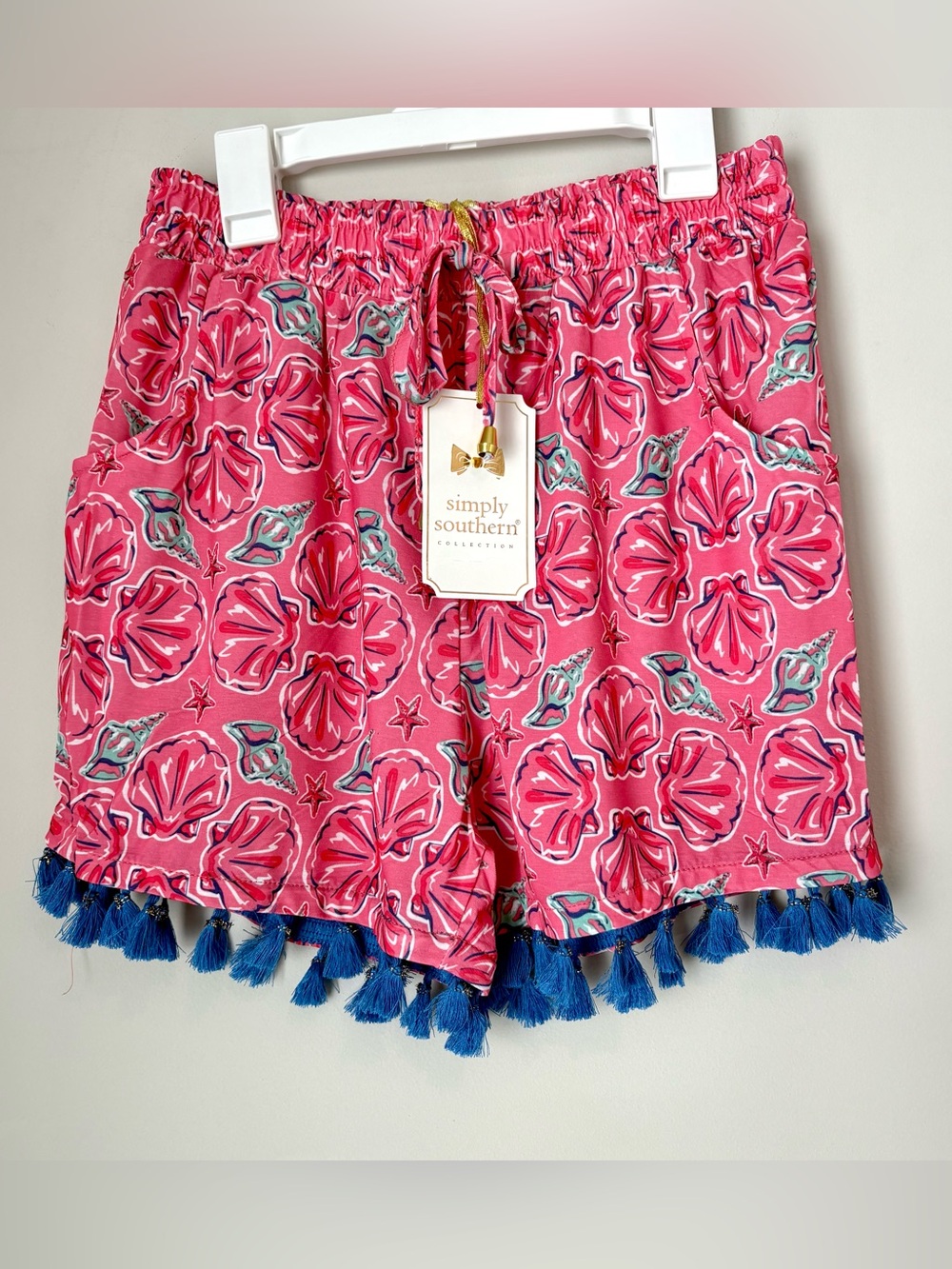Simply Southern Pull on Seashell Shorts Navy Tassel Fringe sz S/M - Picture 2 of 7
